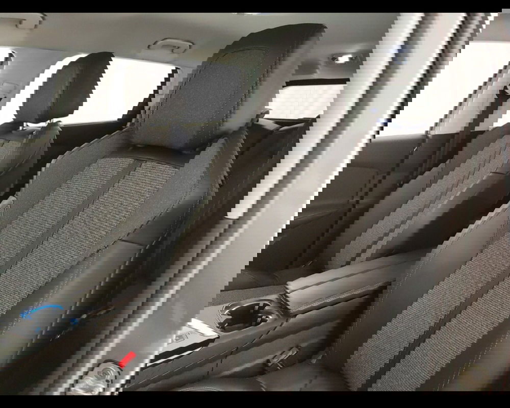 Peugeot 5008 usata a Caserta (18)