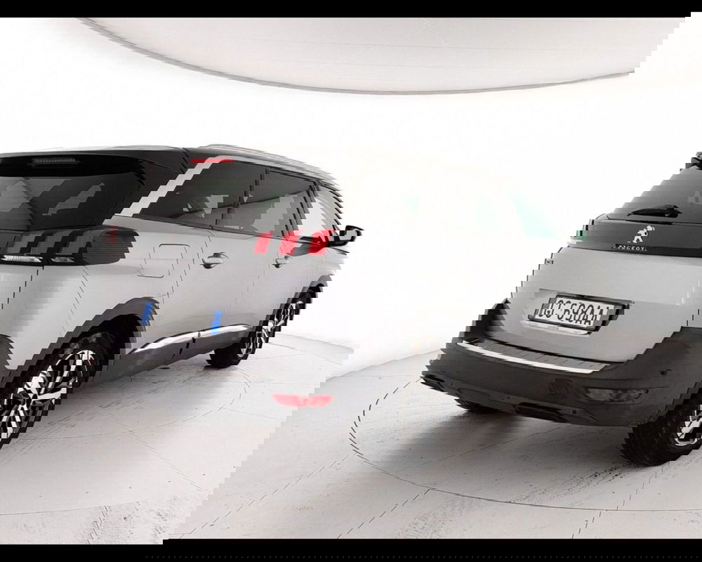 Peugeot 5008 usata a Caserta (7)