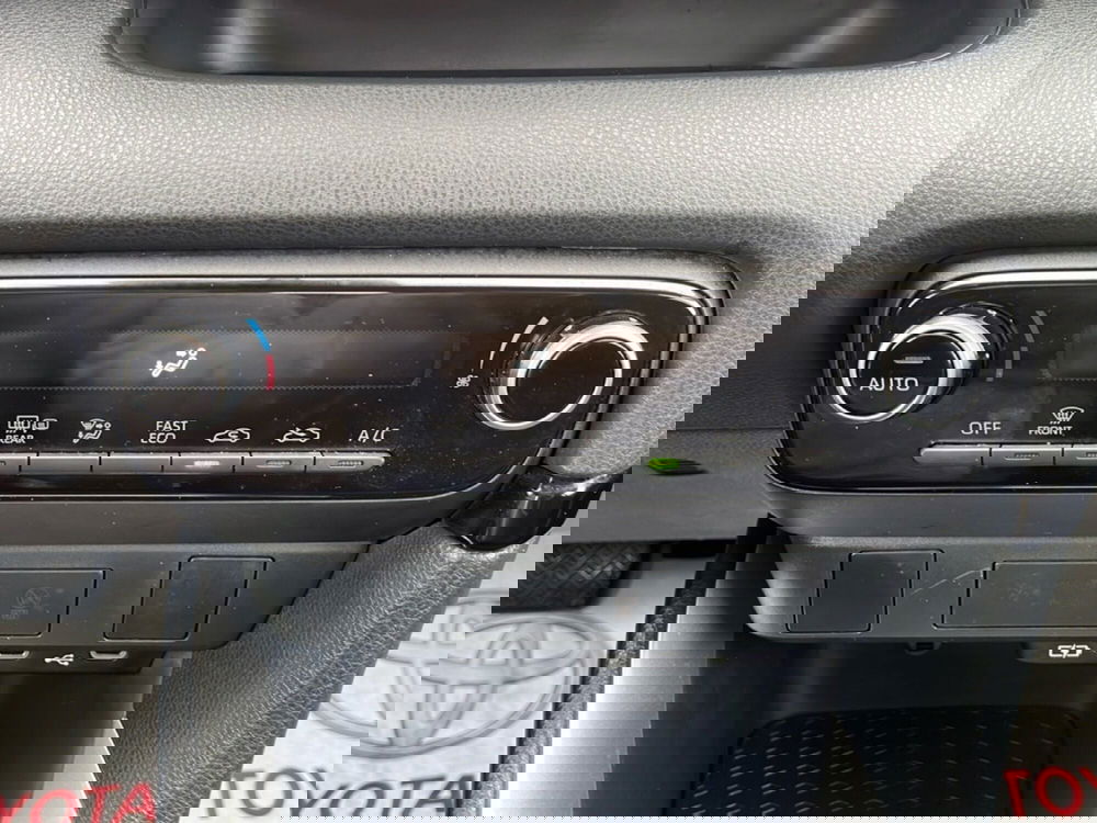 Toyota Yaris usata a Ragusa (15)