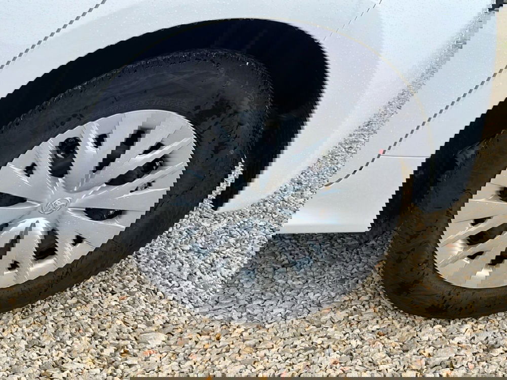 Toyota Yaris usata a Ragusa (6)