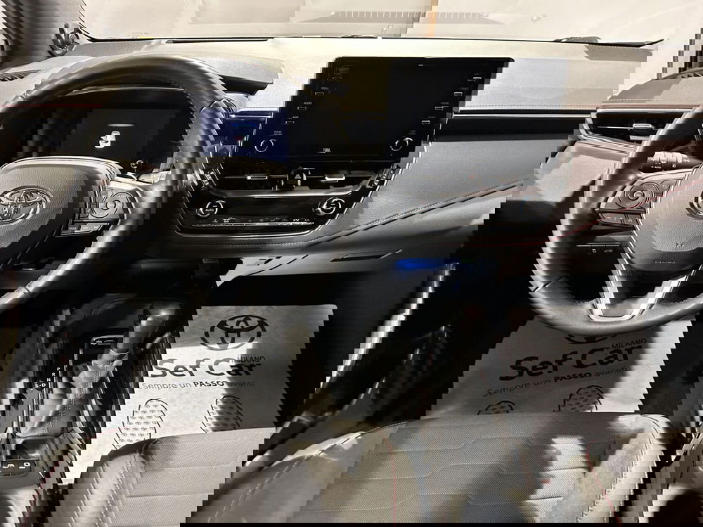 Toyota Corolla Touring Sports usata a Milano (10)