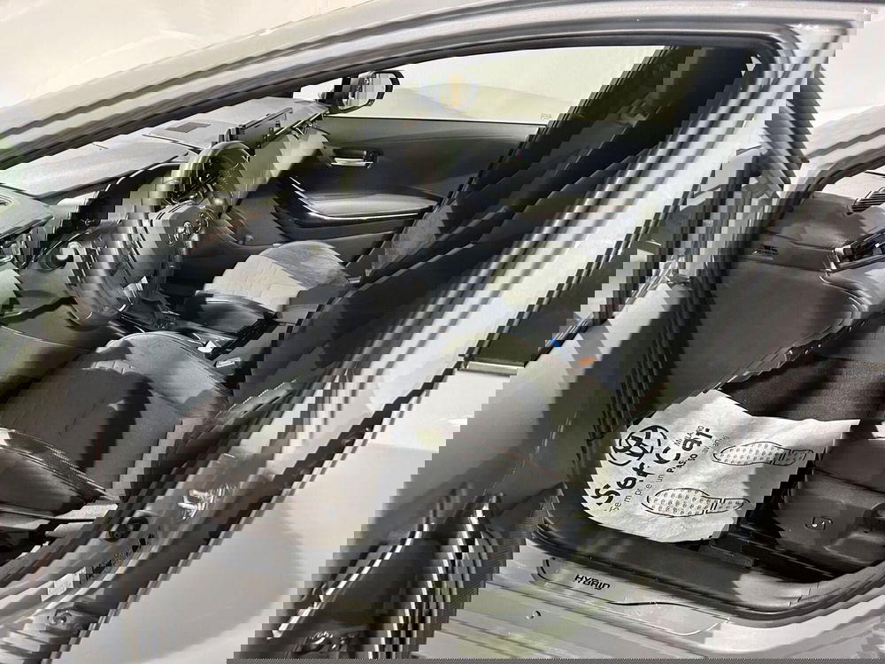 Toyota Corolla Touring Sports usata a Milano (12)