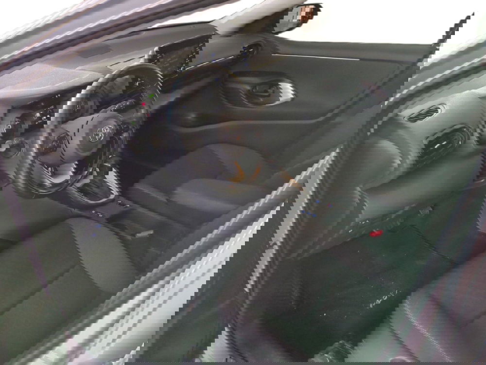 Toyota Yaris usata a Milano (12)