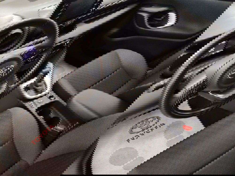 Toyota Yaris usata a Roma (12)