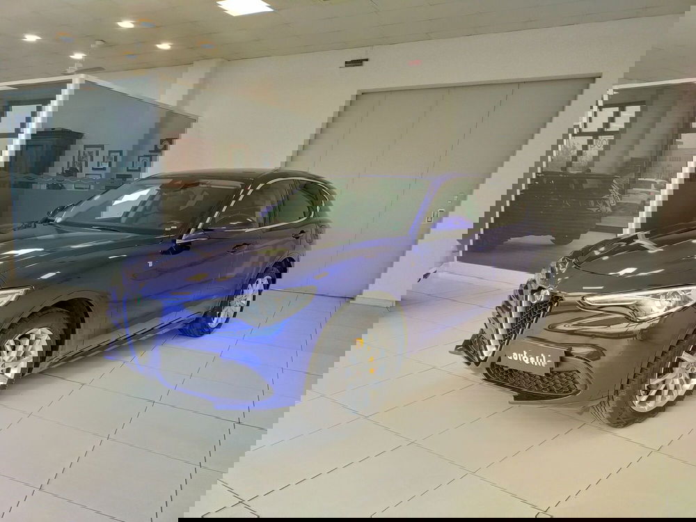 Alfa Romeo Stelvio usata a Reggio Emilia (3)