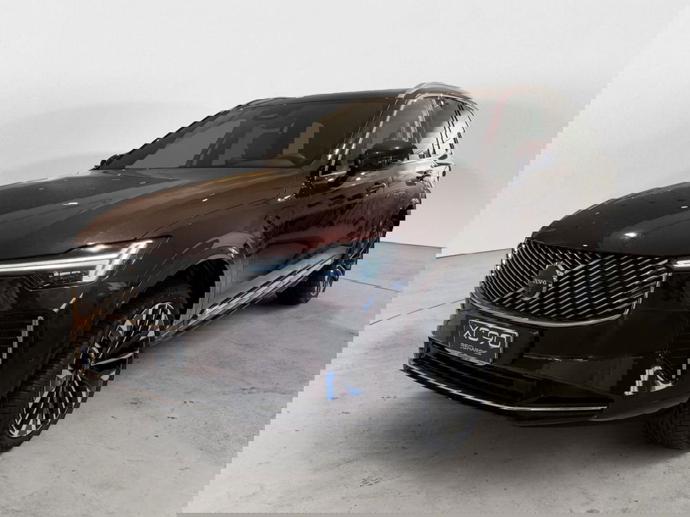 Volvo XC90 nuova a Parma