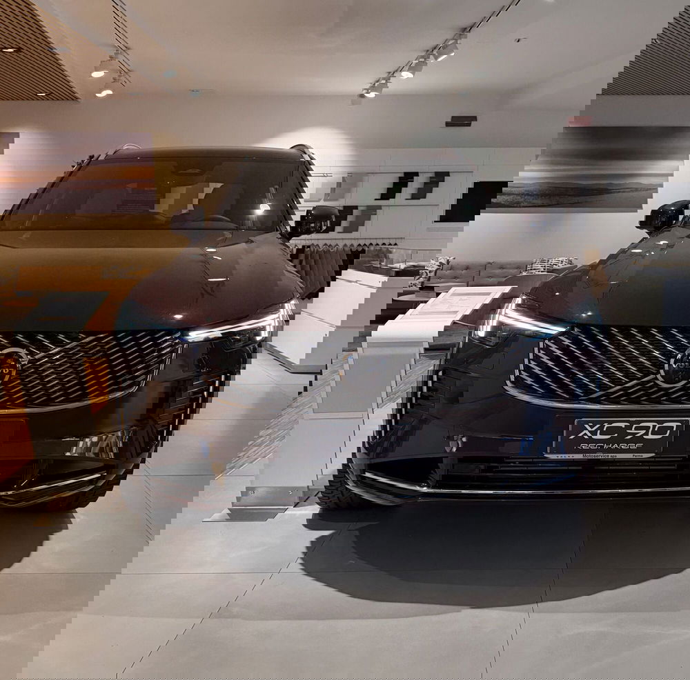 Volvo XC90 nuova a Parma (2)