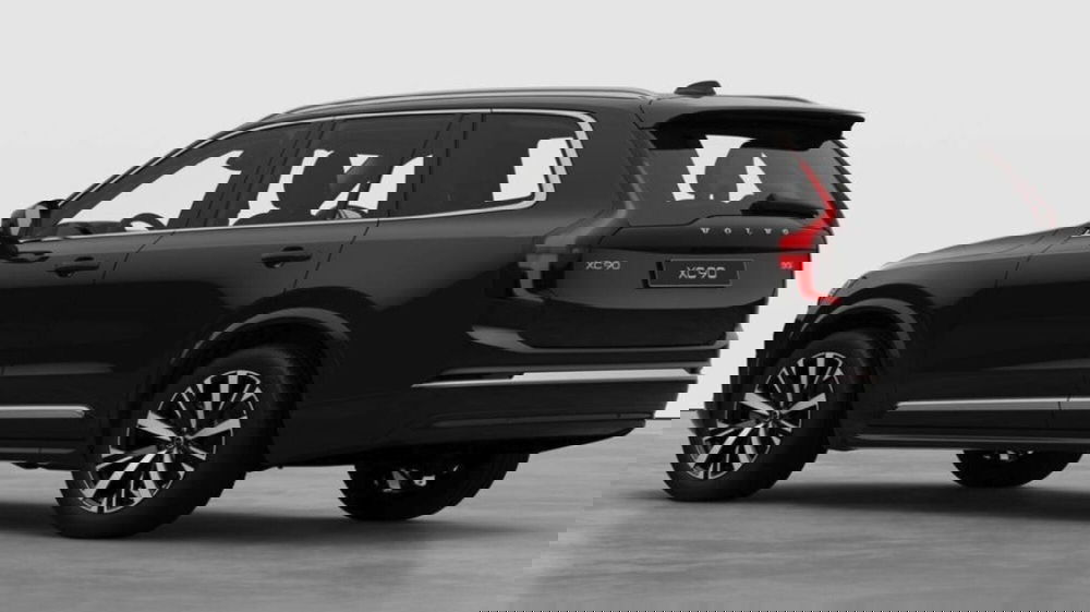 Volvo XC90 nuova a Parma (5)