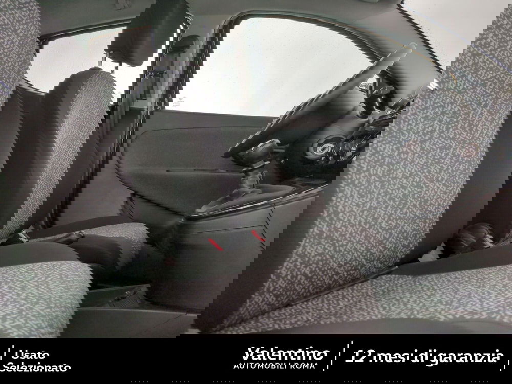 Lancia Ypsilon usata a Roma (15)