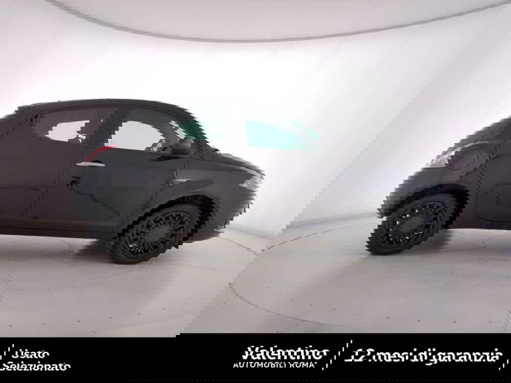 Lancia Ypsilon usata a Roma (2)