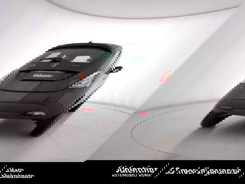 Lancia Ypsilon usata a Roma (3)