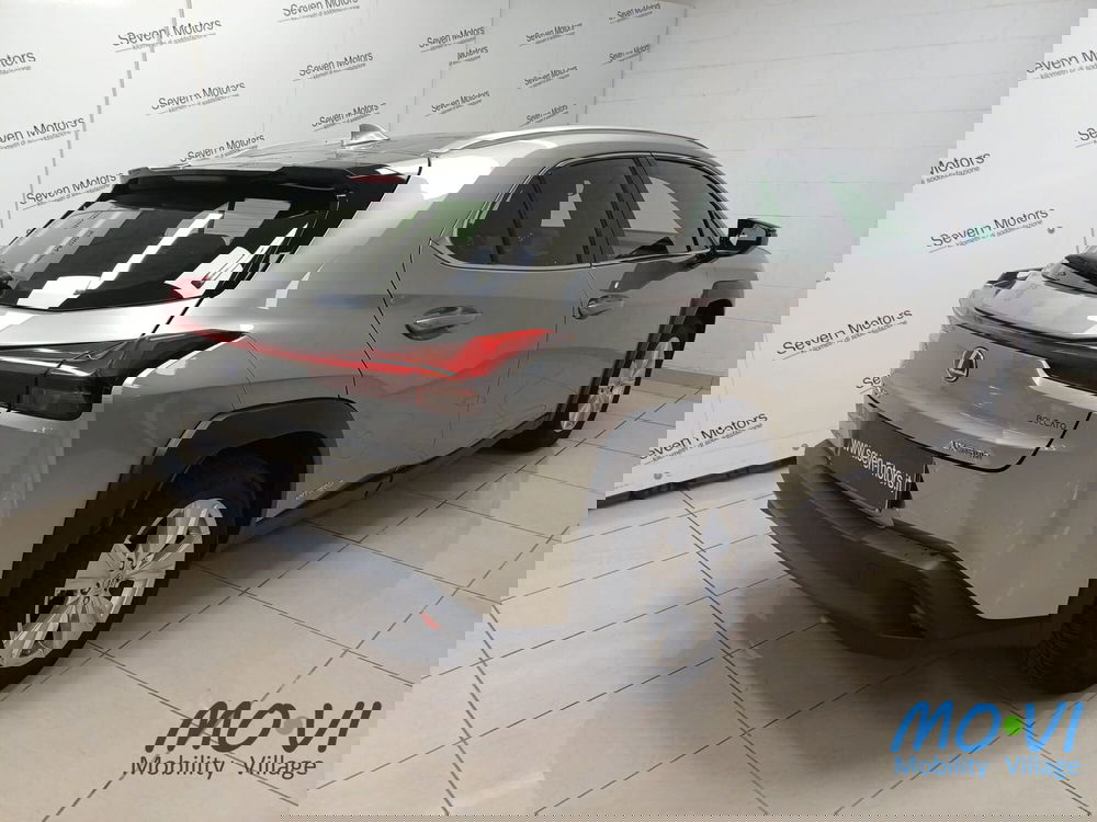 Lexus UX usata a Torino (12)