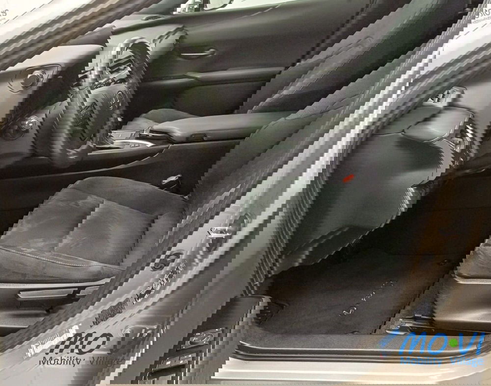 Lexus UX usata a Torino (7)