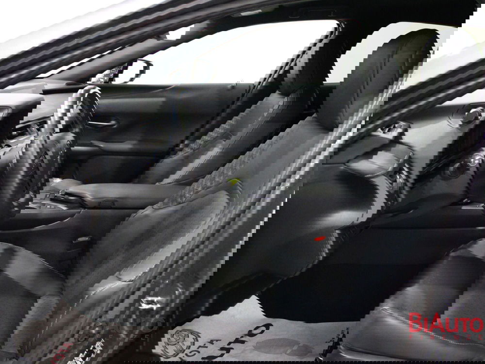 Lexus UX usata a Firenze (6)