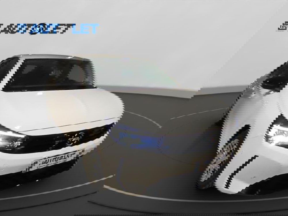 Opel Corsa nuova a Genova (3)