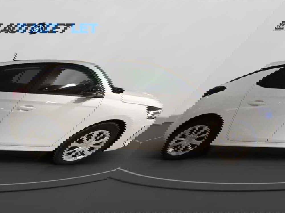 Opel Corsa nuova a Genova (4)