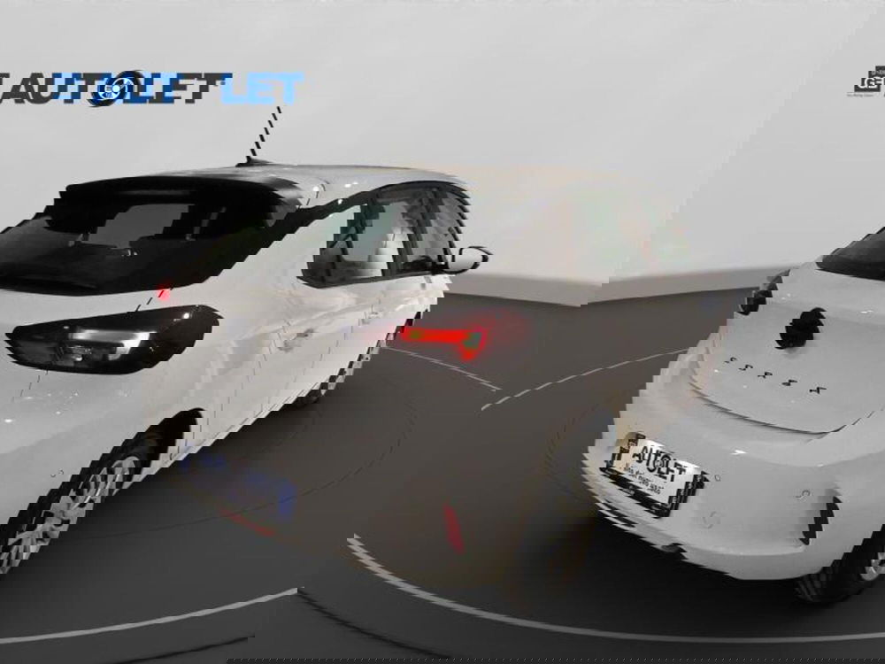 Opel Corsa nuova a Genova (7)