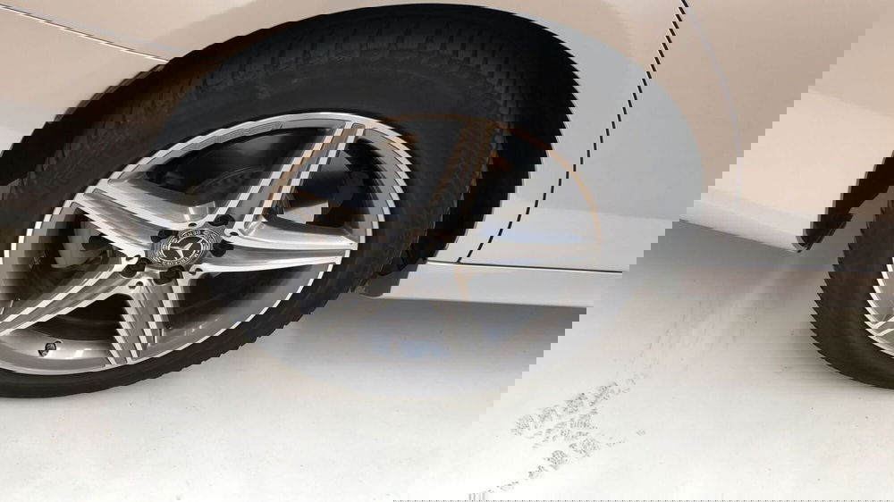 Mercedes-Benz Classe E usata a Cosenza (10)