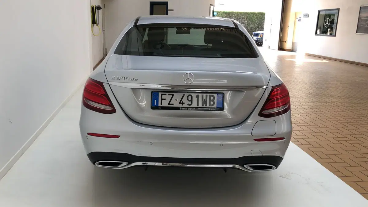 Mercedes-Benz Classe E usata a Cosenza (4)