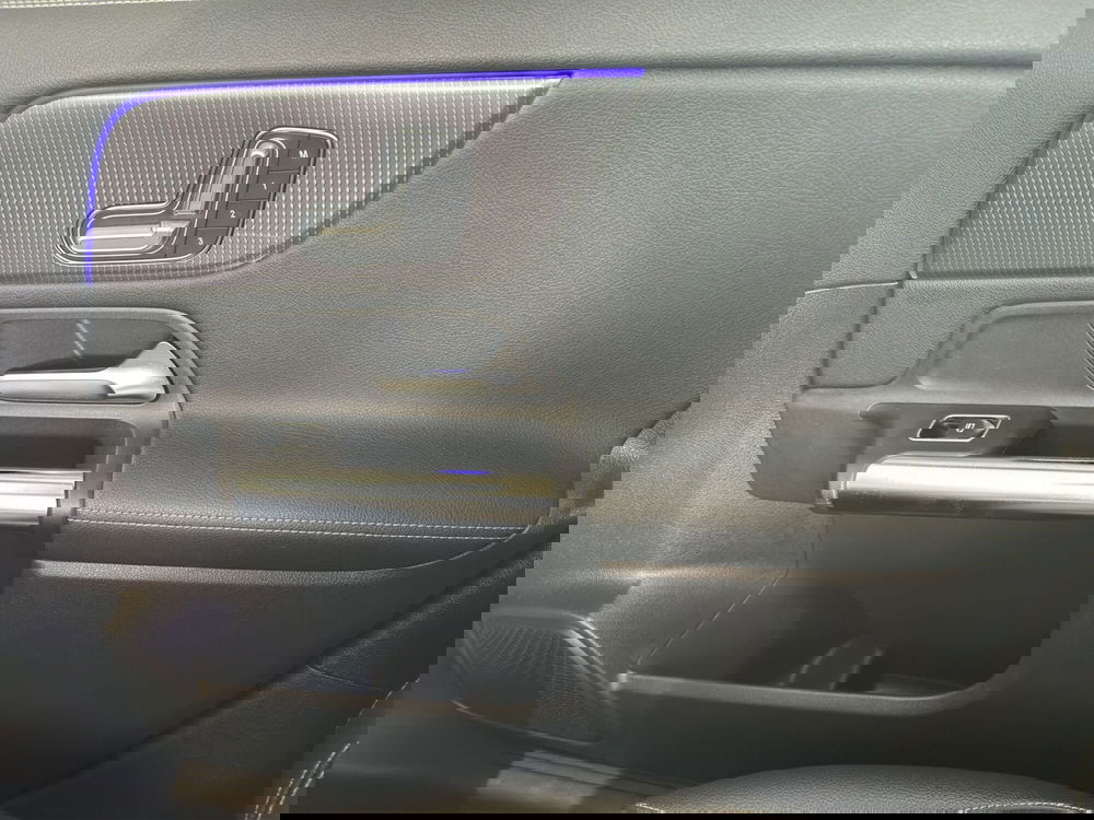 Mercedes-Benz GLA SUV usata a Cosenza (17)