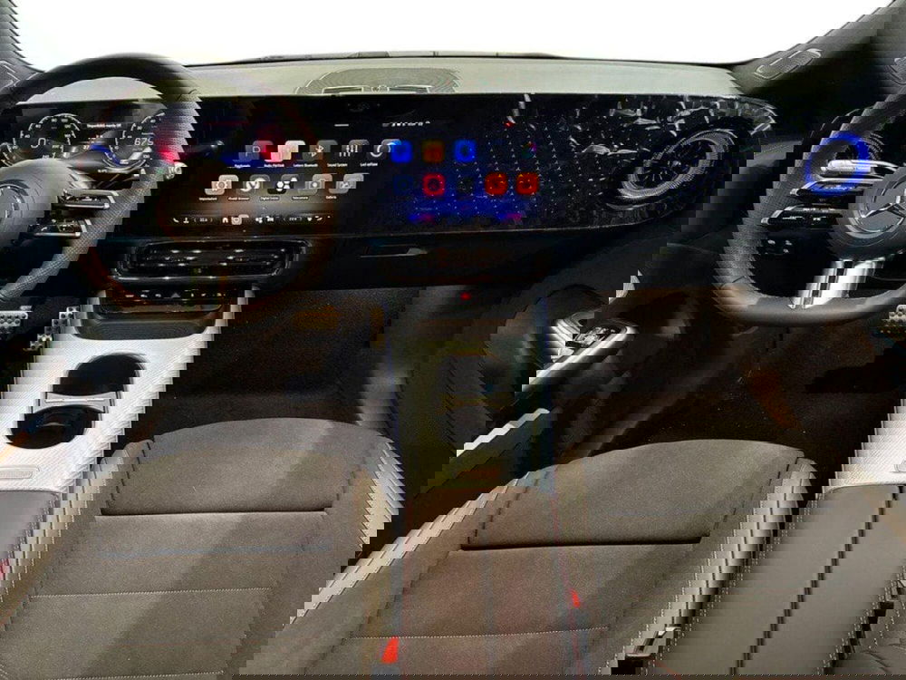 Mercedes-Benz CLA EQ nuova a Rimini (10)