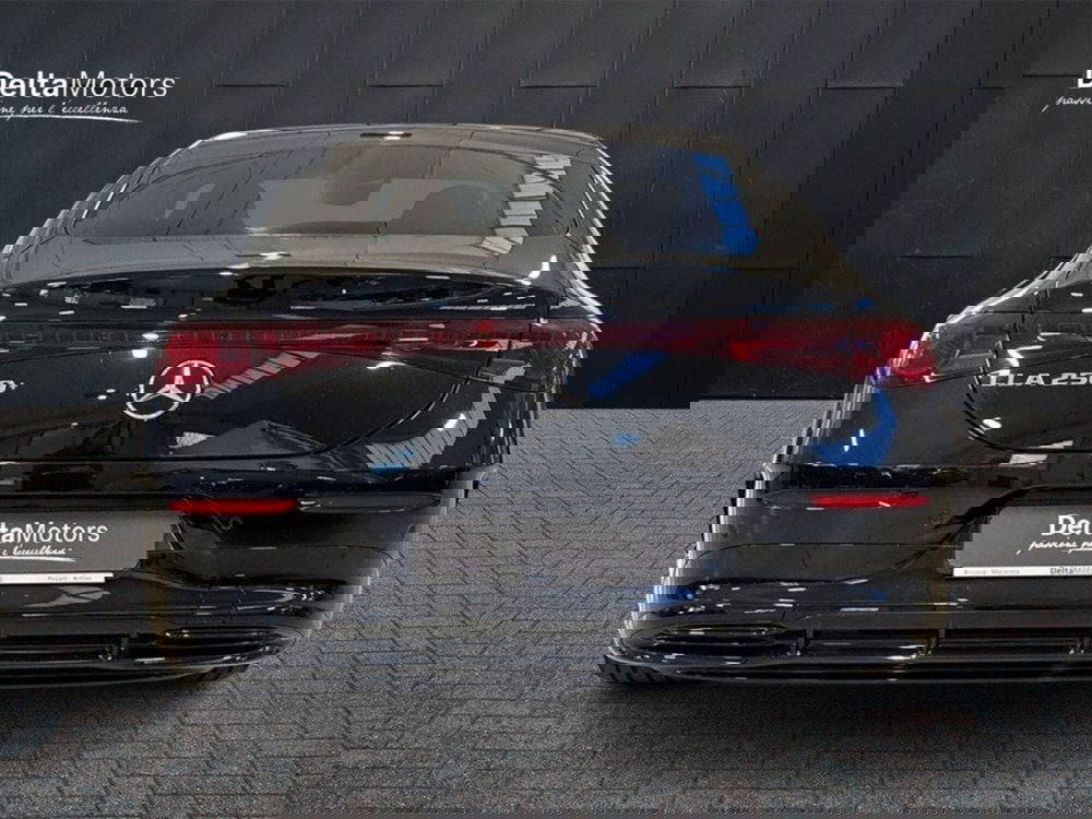 Mercedes-Benz CLA EQ nuova a Rimini (4)