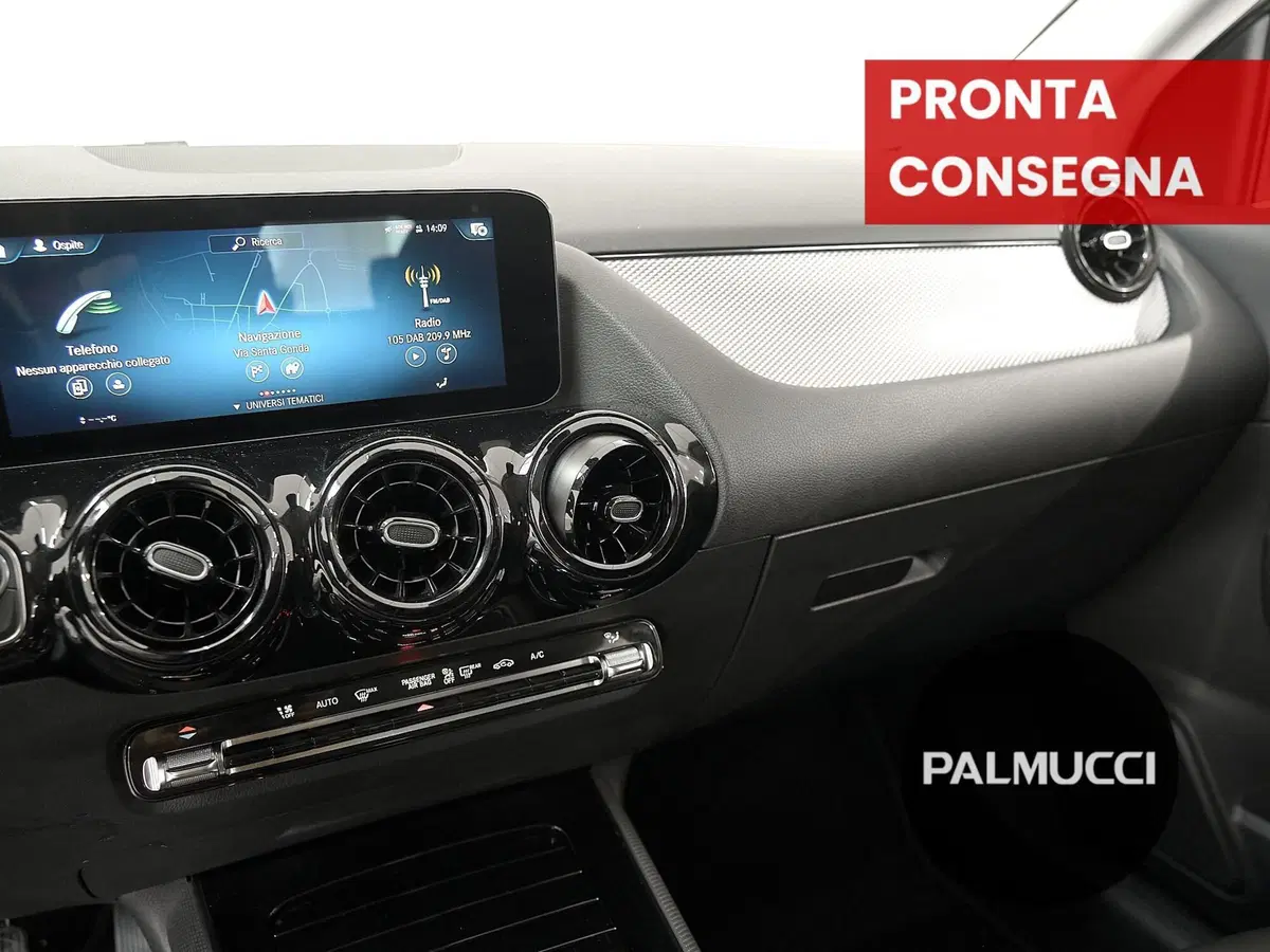 Mercedes-Benz GLA SUV usata a Prato (11)