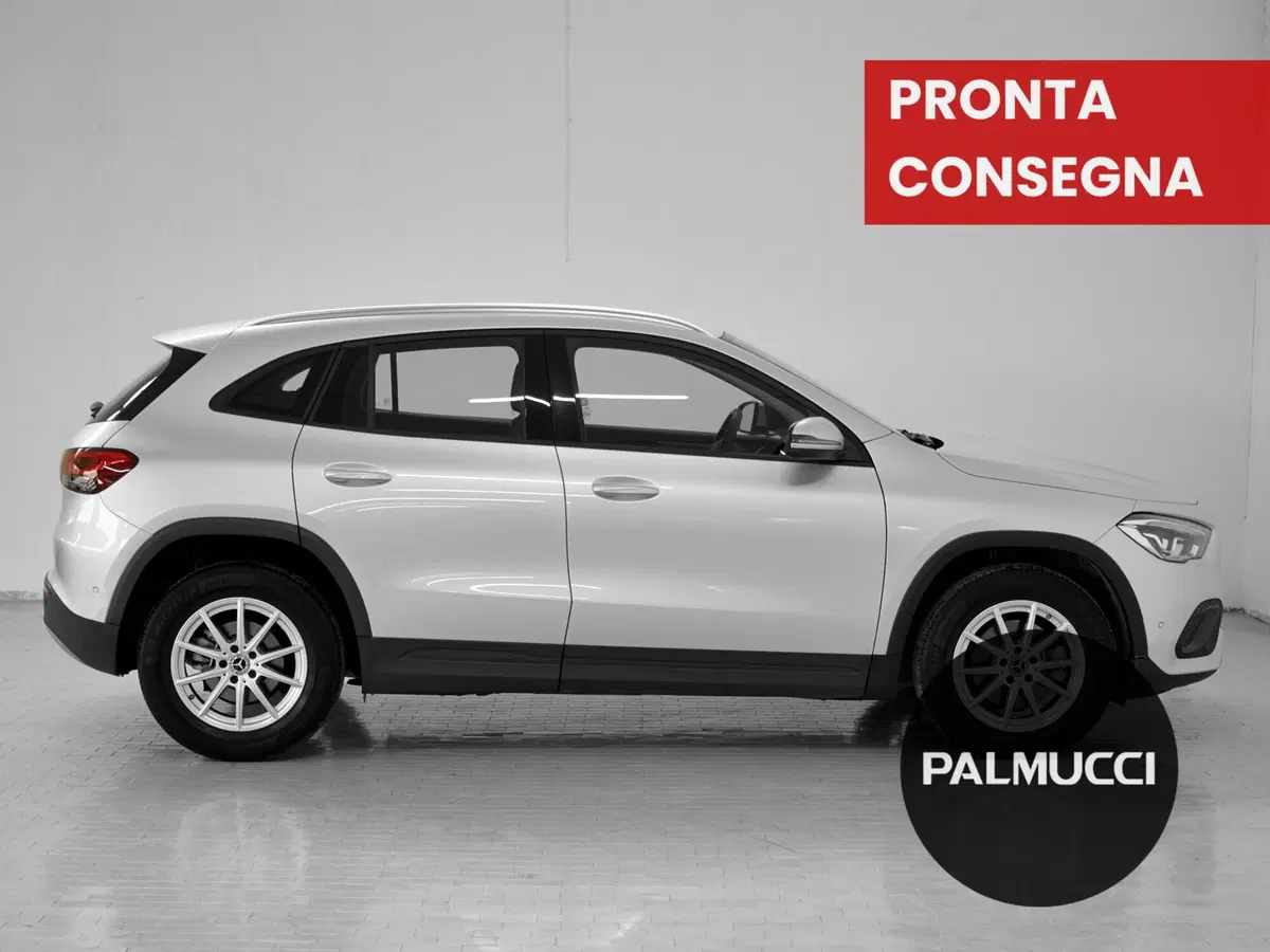 Mercedes-Benz GLA SUV usata a Prato (4)