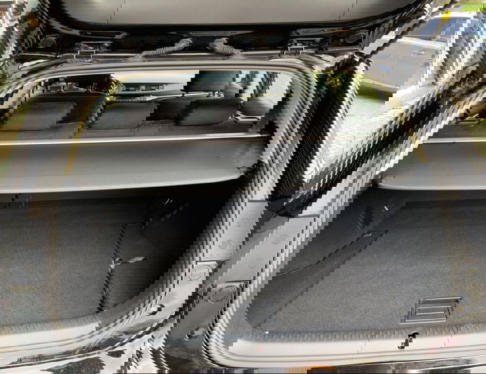 Lexus CT usata a Perugia (12)