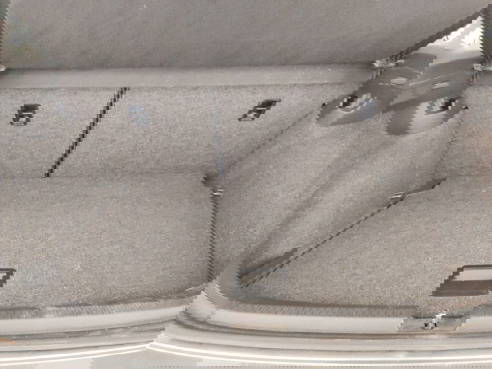 Volkswagen Polo usata a Massa-Carrara (16)