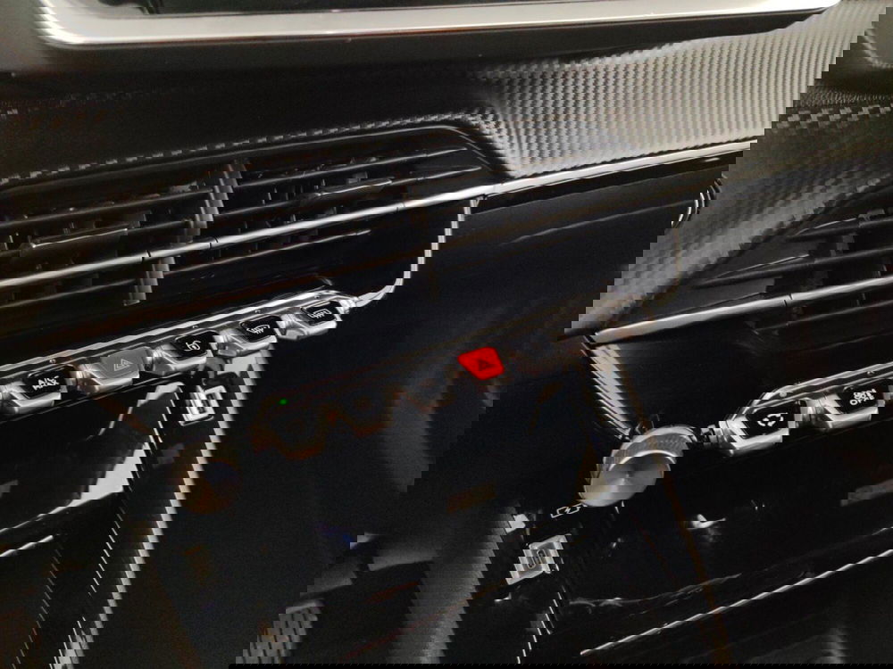 Peugeot 2008 usata a Massa-Carrara (16)