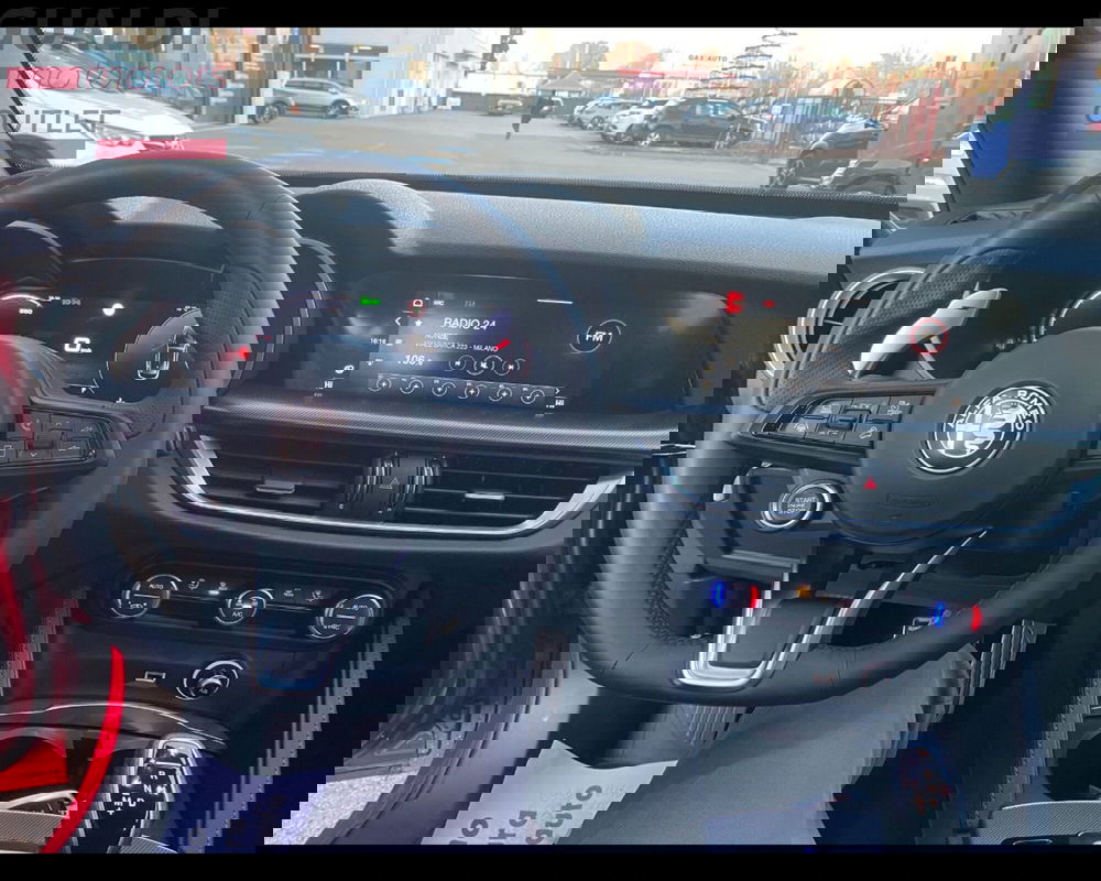 Alfa Romeo Stelvio usata a Modena (13)