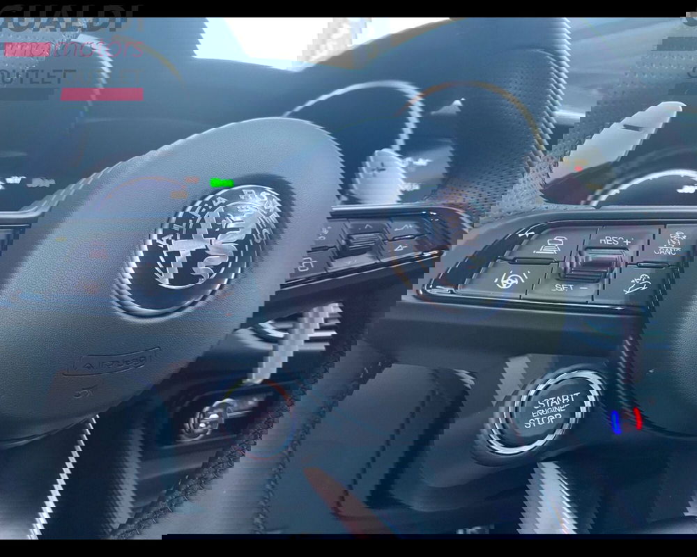 Alfa Romeo Stelvio usata a Modena (6)