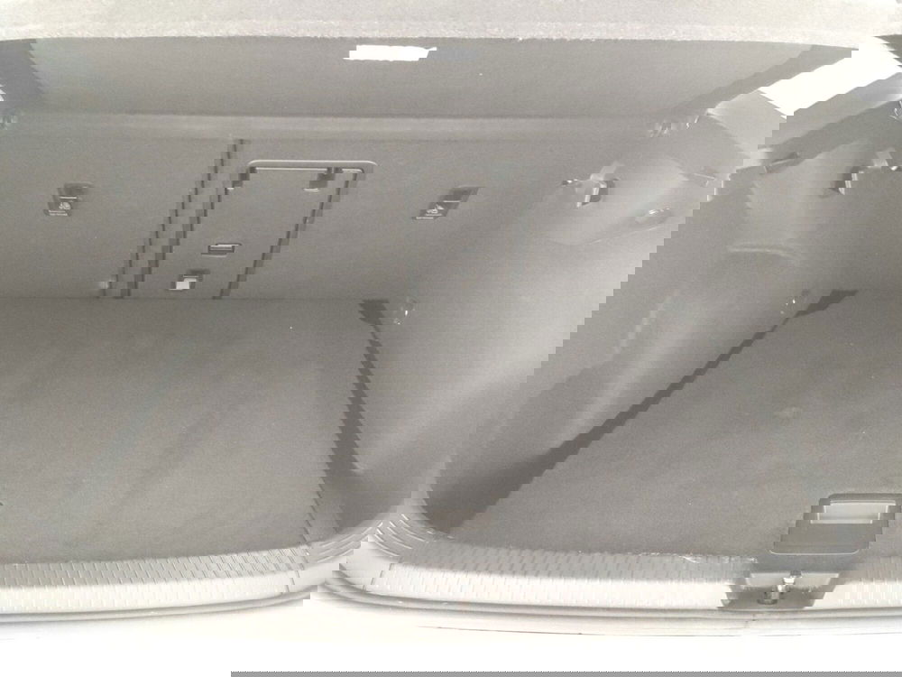 Volkswagen Golf usata a Napoli (17)