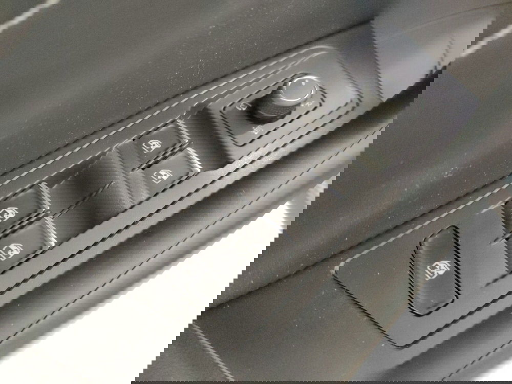 Volkswagen T-Roc usata a Napoli (18)