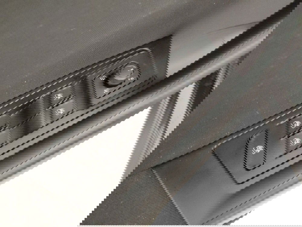 Volkswagen T-Roc usata a Napoli (16)