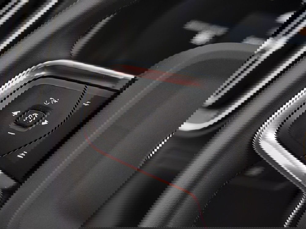 Volvo XC40 usata a Prato (8)