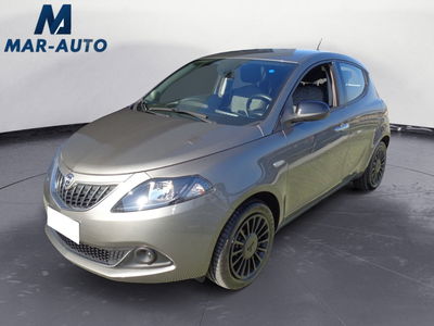 Lancia Ypsilon 1.0 FireFly 5 porte S&amp;S Hybrid Ecochic Silver del 2022 usata a Ponte nelle Alpi