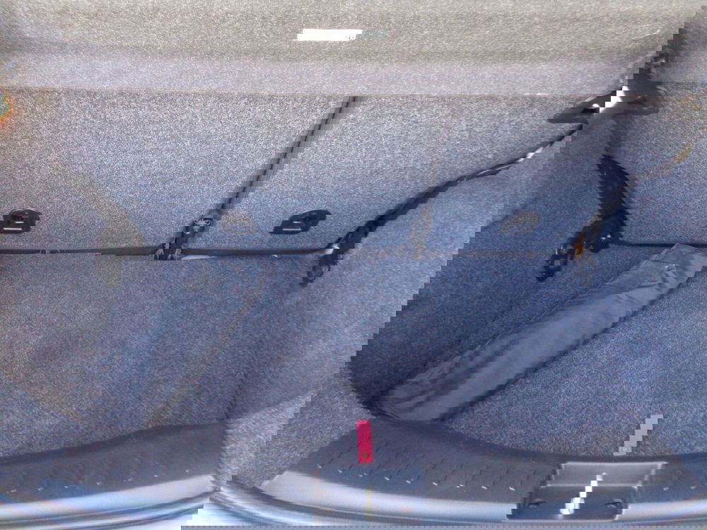 Lancia Ypsilon usata a Belluno (14)