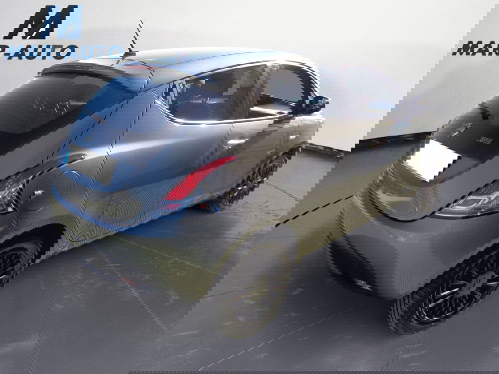 Lancia Ypsilon usata a Belluno (3)