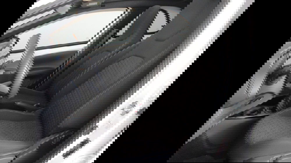 Toyota Aygo X usata a Palermo (11)