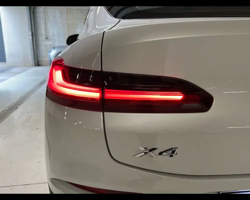 BMW X4 usata a Napoli (12)