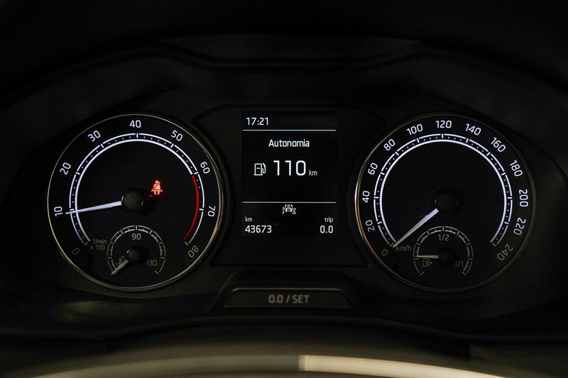 Skoda Kamiq usata a Varese (10)