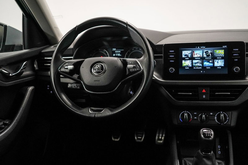 Skoda Kamiq usata a Varese (11)