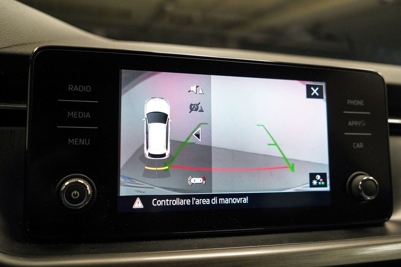 Skoda Kamiq usata a Varese (16)