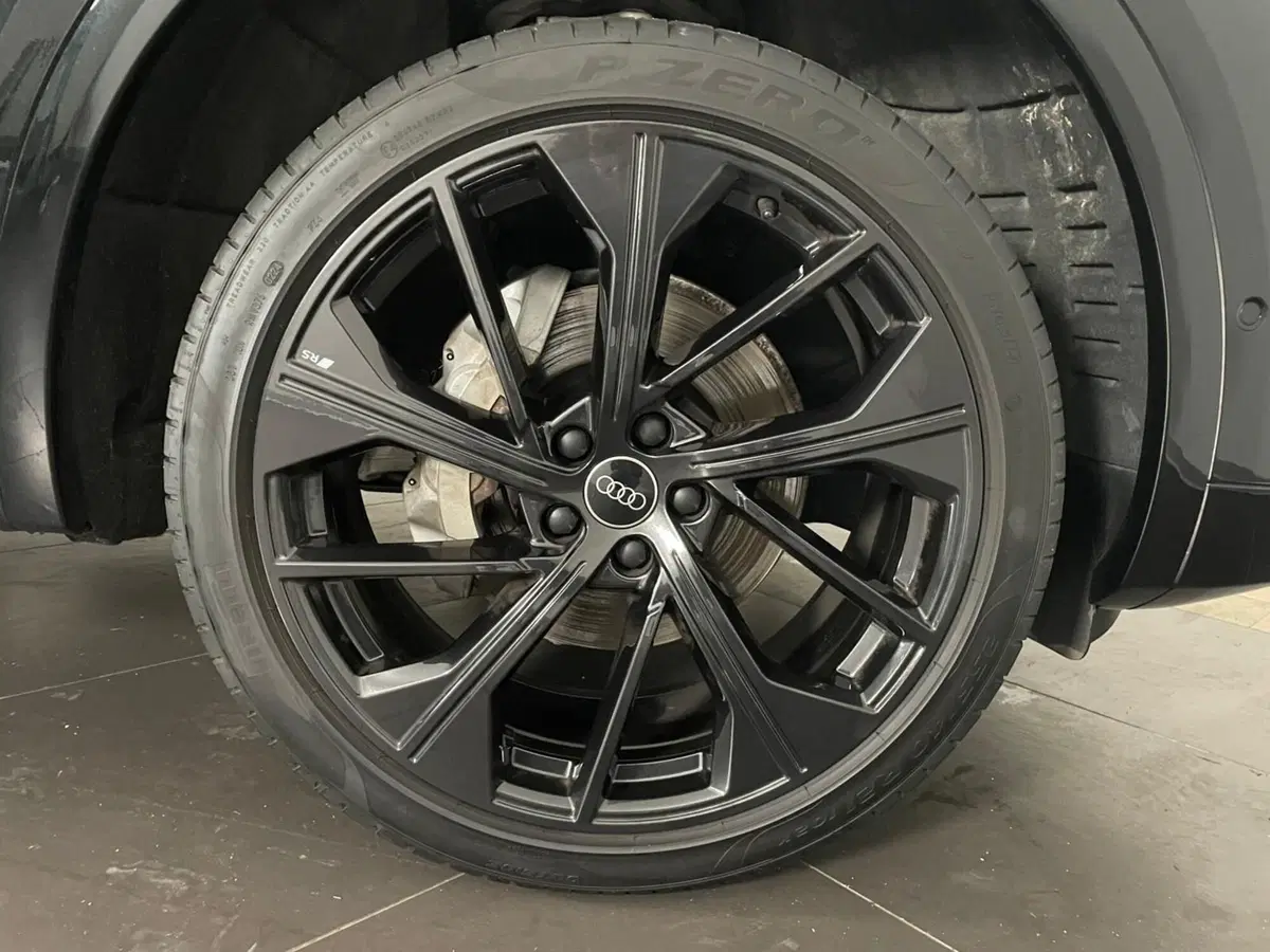 Audi Q5 Sportback usata a Taranto (10)