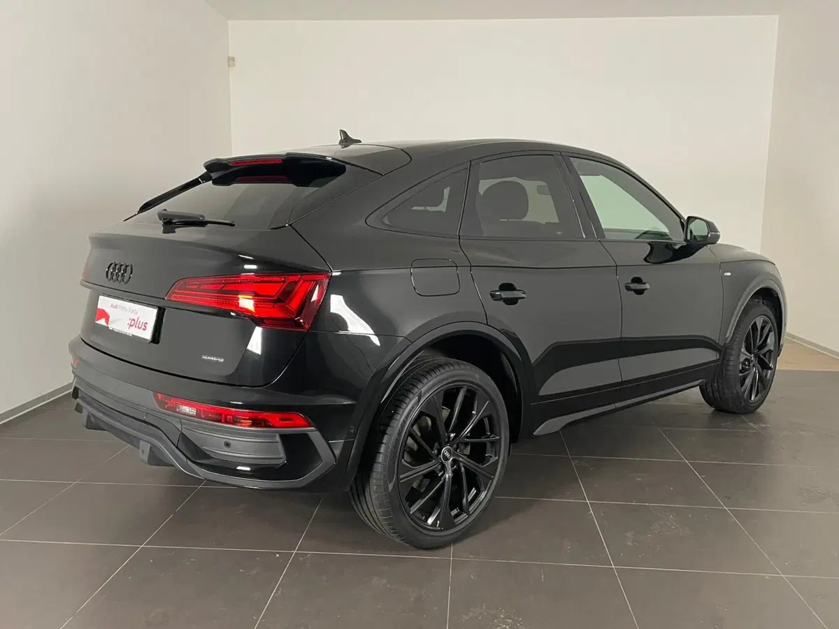Audi Q5 Sportback usata a Taranto (2)