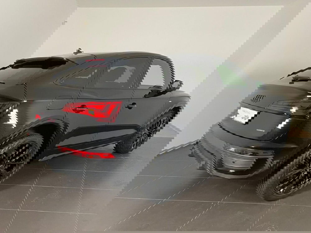 Audi Q5 Sportback usata a Taranto (2)