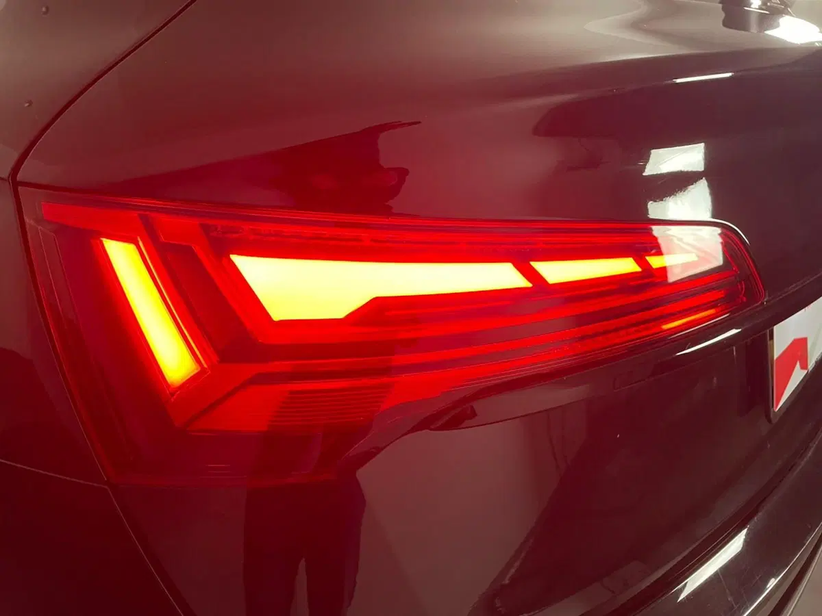 Audi Q5 Sportback usata a Taranto (4)