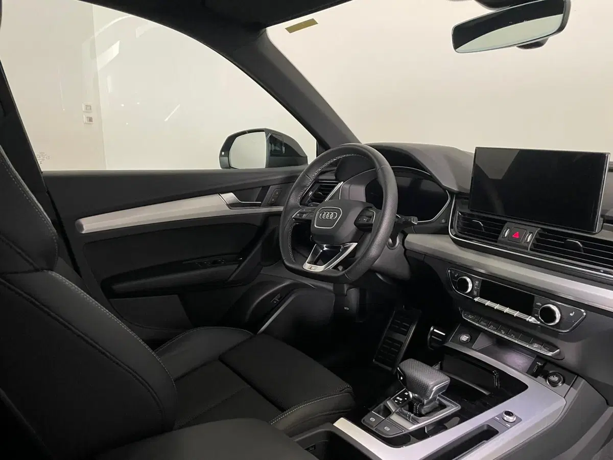 Audi Q5 Sportback usata a Taranto (5)